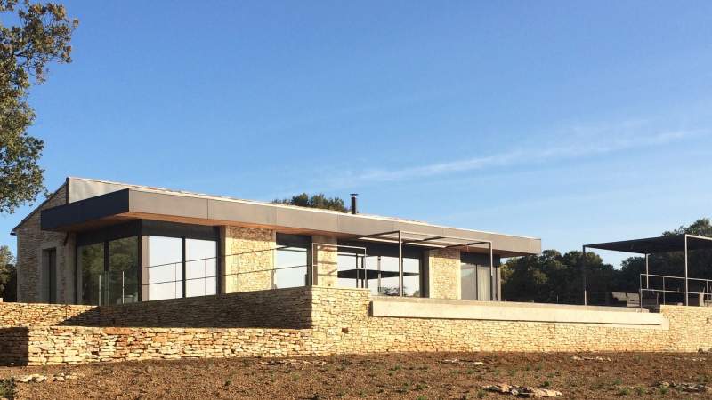 Artisan fabricant de maison d'architectes sur-mesures en Provence et Luberon 84400 APT
